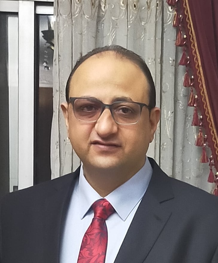 الضبابُ الذي حاصَرَ فجوات&nbsp;الحكاية..