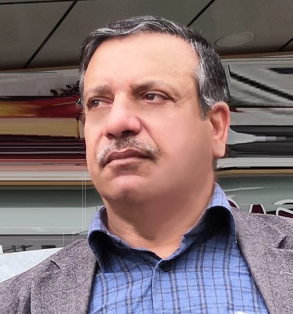 قصائد نامق سلطان: الرغبات الصغيرة والسعادة&nbsp;البسيطة..