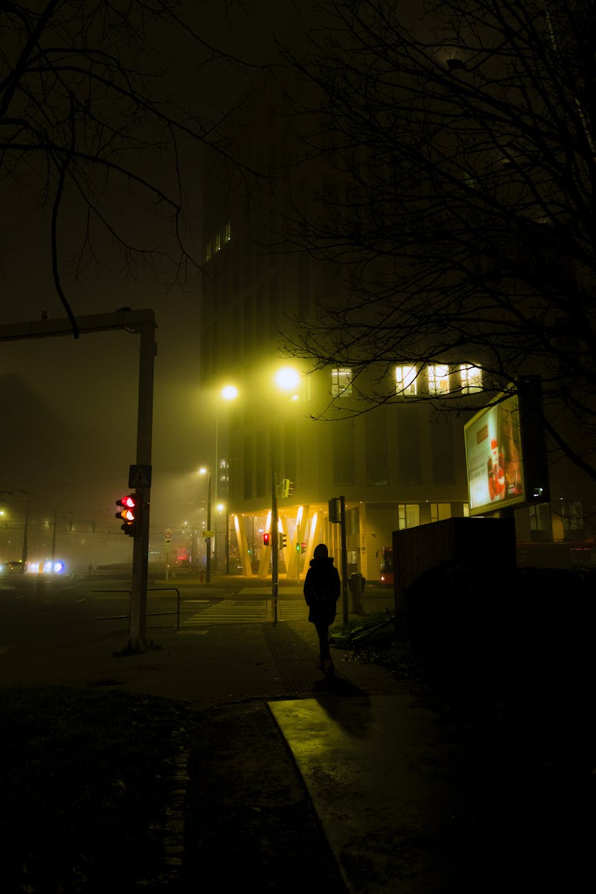 مُدوّخًا في الشارع..